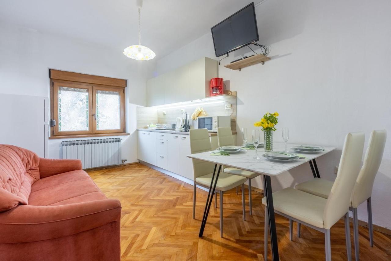 Apartments Sobol Crikvenica Exteriör bild