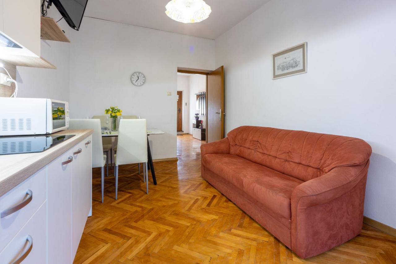 Apartments Sobol Crikvenica Exteriör bild